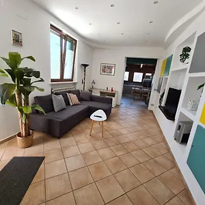 https://vincivan-house.hotels-amalfi.com
